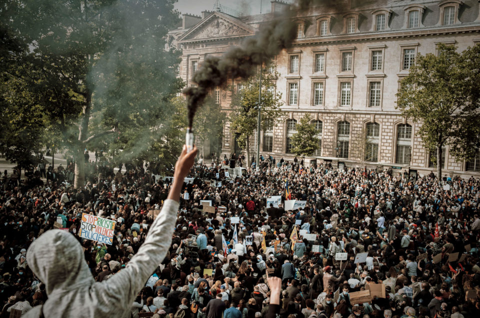 Rassemblement Place de la République en hommage à George Floyd, le 9 juin 2020