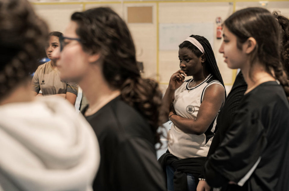 Les difficultés des jeunes femmes dans le sport, pour Le Monde